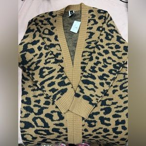 NWT Long Sleeve Cheetah Print Cardigan